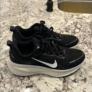 Women’s Nike Vomero 18